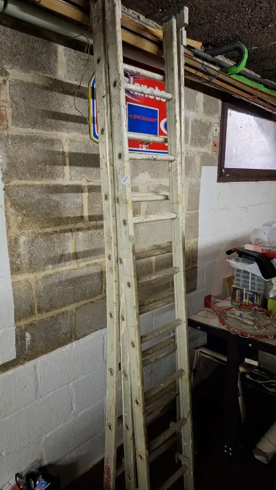 uitschuifbare ladder staand – kavel bij Goeiendeal, Houthalen-Helchteren