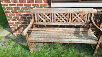 Houten tuinbank met decoratieve rugleuning – kavel bij Goeiendeal, Houthalen-Helchteren