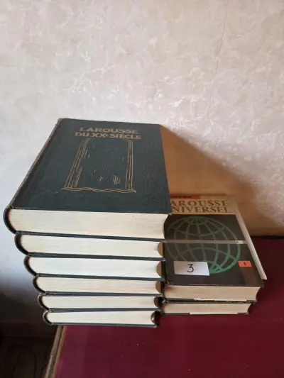 Set van 6 encyclopedieboeken van Larousse lot 3 – kavel bij Goeiendeal, Jette