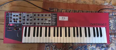 Virtueel analoge synthesizer van Clavia, model Nord Lead 2 lot 33 – kavel bij Goeiendeal, Jette