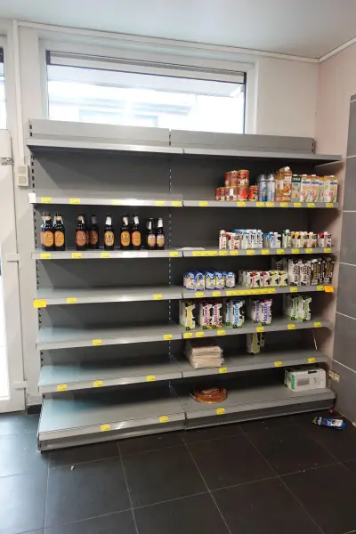 100x Diverse melk – kavel bij Openbare Verkopen, Gent