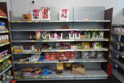 Plm 250x diverse toebehoren BBQ – kavel bij Openbare Verkopen, Gent