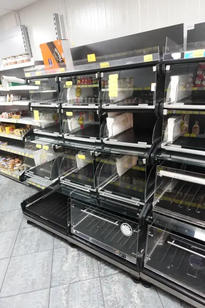 Toonbankvitrine – kavel bij Openbare Verkopen, Gent