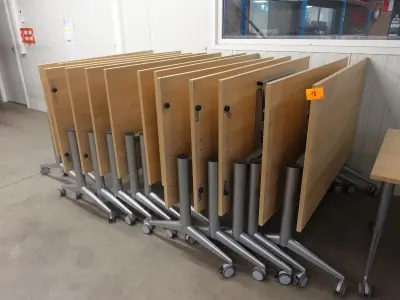 14x Inklapbare verrijdbare tafel – kavel bij Openbare Verkopen, Jabbeke