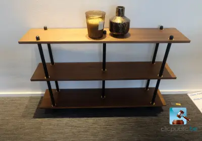 Console met inhoud – kavel bij Clicpublic, Liège