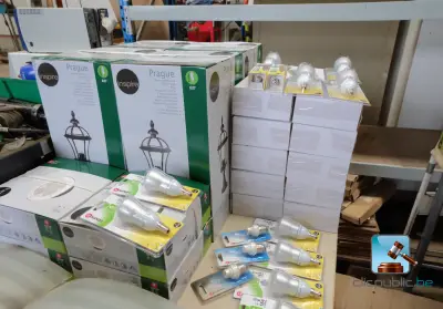 Set lampen en gloeilampen – kavel bij Clicpublic, Marche