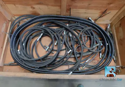 Set hydraulische koppelingen – kavel bij Clicpublic, Marche