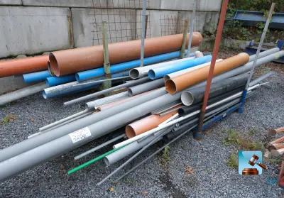 Diverse PVC-buizen en -bochten – kavel bij Clicpublic, Marche