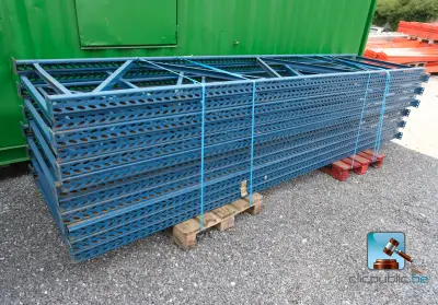 Metalen palletrek – kavel bij Clicpublic, Marche