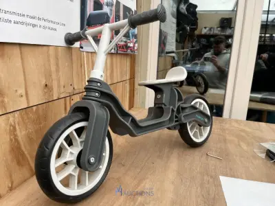loopfiets POLISPORT – kavel bij VH Auctions