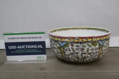 Decoratieve keramische schaal' – kavel bij GSD Auctions, Zoeterwoude