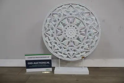 Decoratief Ornament' – kavel bij GSD Auctions, Zoeterwoude