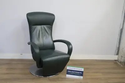 Groene draaifauteuil met metalen ronde voet – kavel bij GSD Auctions, Zoeterwoude