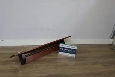 Houten kapstok met messing haken – kavel bij GSD Auctions, Zoeterwoude