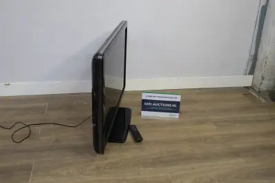 Philips televisie met afstandsbediening – kavel bij GSD Auctions, Zoeterwoude