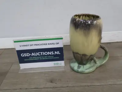 Keramische vaas met groene voet en bruin-beige glazuur – kavel bij GSD Auctions, Zoeterwoude