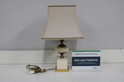 Klassieke tafellamp met stoffen kap – kavel bij GSD Auctions, Zoeterwoude