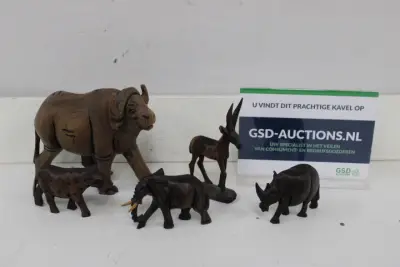 Houten dierenbeeldjes set – kavel bij GSD Auctions, Zoeterwoude