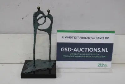 Abstract bronzen beeld op zwart marmeren voet – kavel bij GSD Auctions, Zoeterwoude
