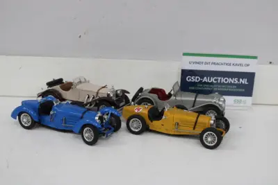 Set van 4 schaalmodel klassieke old-timer auto's – kavel bij GSD Auctions, Zoeterwoude