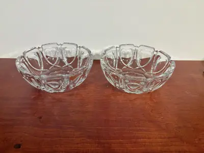 Boheems 2 fruitschalen – kavel bij GSD Auctions, Zoeterwoude