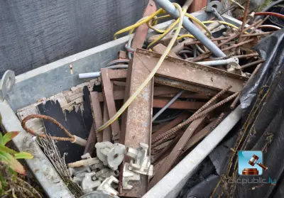 Gegalvaniseerde metalen bak – kavel bij Clicpublic
