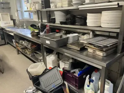 Partij horeca-inventaris – kavel bij VH Auctions