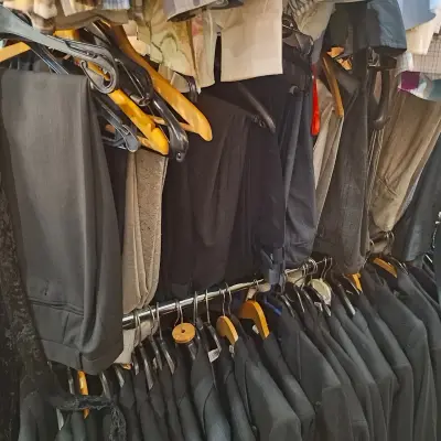 Ca. 24x Pantalons, heren – kavel bij Onlineveilingmeester, Drachten