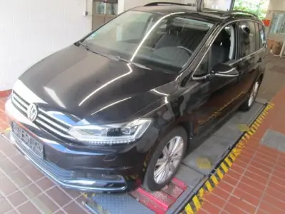 Volkswagen Touran (5T1)(04.2015->2026) DE - Van5 1.5 TSI Start-Stopp EU6d, Highline OPF, 2020 - 2024 – kavel bij BAS World Auctions, Veghel