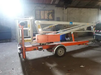 Verrijdbare hoogwerker Sky high – kavel bij Openbare Verkopen, Ruiselede