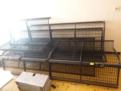8x Metalen bank – kavel bij Openbare Verkopen, Ruiselede