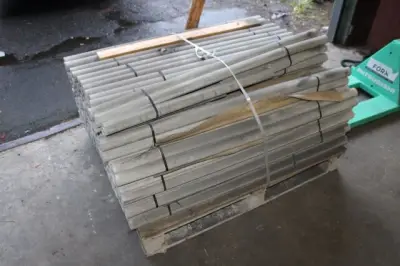 Pallet vezelbetonbekistingsbuis – kavel bij Openbare Verkopen, Ruddervoorde