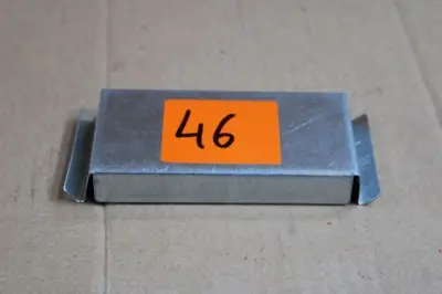 Mecano universeel deksel voor kanaal 55x110 – kavel bij Openbare Verkopen, Ruddervoorde