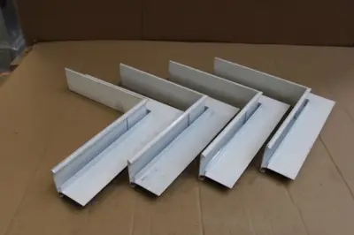 4 x Binnenhoek (300x300mm) – kavel bij Openbare Verkopen, Ruddervoorde