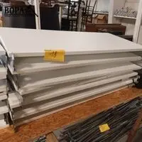 Legplanken voor winkelrek. 10 stuks – kavel bij BOPA Auctions, Ieper