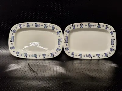 Set van twee serveerschalen Mickey Mouse Good Morning – kavel bij De Kringwinkel, Gent