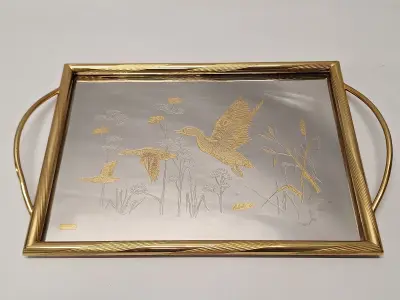 Elegant Gioiel dienblad met vliegende eenden, Inox 18/10 en 24-karaats gouden details – kavel bij De Kringwinkel, Gent