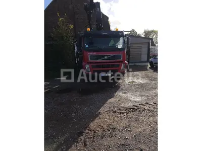 Volvo Truck - FMFH Globetrotter & HIAB Kraan – kavel bij Auctelia, Petit-Enghien