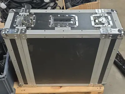 Draagbare flight case 19” NN – kavel bij Auctim, Aartselaar