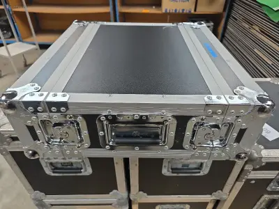 Draagbare flight case 19” NN – kavel bij Auctim, Aartselaar