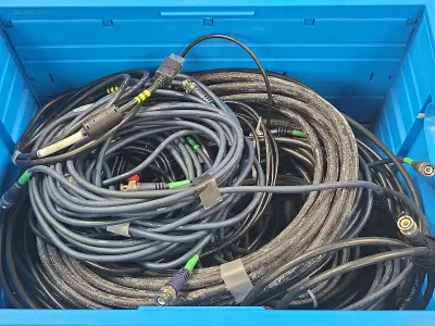 Partij diverse Hdmi videoKabels BNC – kavel bij Auctim, Aartselaar