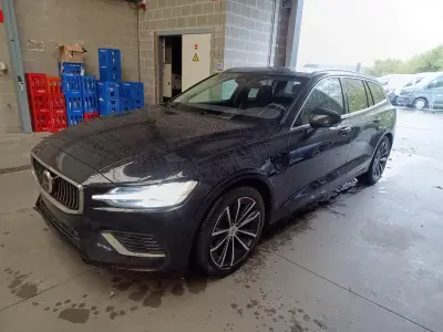 Volvo V60 2.0 AT – kavel bij Antwerp Auctions, Aartselaar