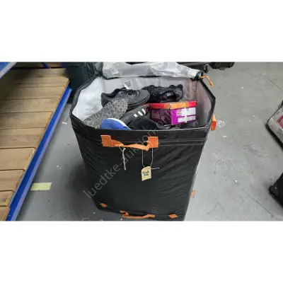Posten verschiedene Schuhe – kavel bij Luedtke Versteigerungen, Wandlitz (Schönwalde)