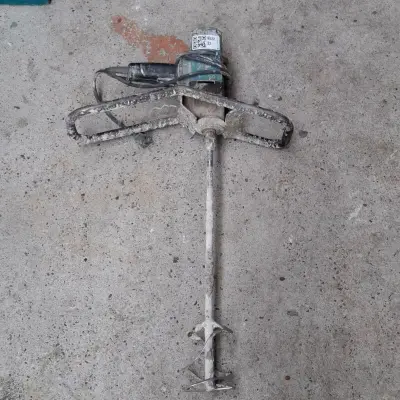 Mixer Makita, bouwjaar 2002 – kavel bij Onlineveilingmeester, Smilde