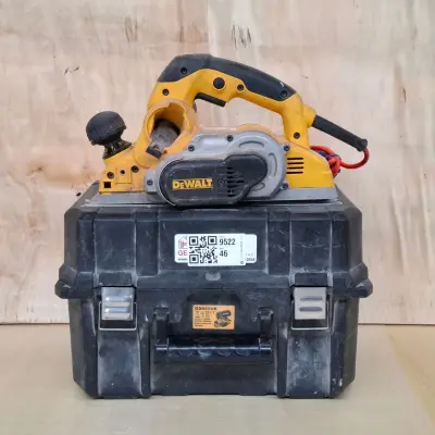 Elektrische schaaf DeWalt, D26500-qs – kavel bij Onlineveilingmeester, Smilde