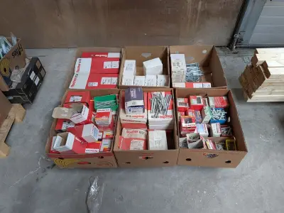 Assortiment ijzerwaar op pallet o.a. Fischer – kavel bij Onlineveilingmeester, Smilde
