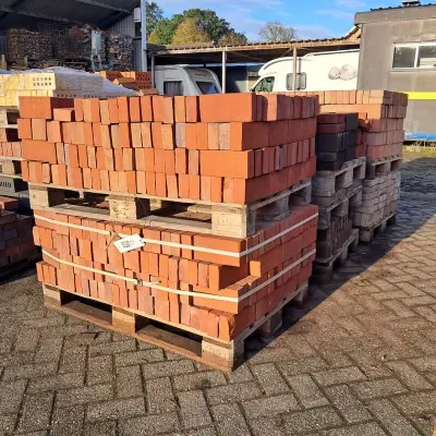 Partij metselstenen op 3x palletplek – kavel bij Onlineveilingmeester, Smilde
