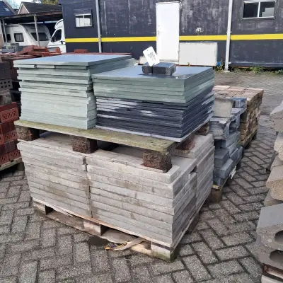 Partij bestratingsteen op 3x palletplek – kavel bij Onlineveilingmeester, Smilde