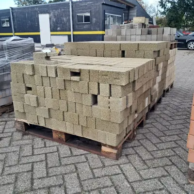 Partij bestratingsteen op 3x palletplek – kavel bij Onlineveilingmeester, Smilde