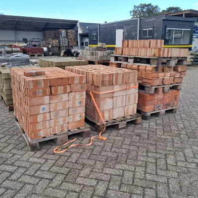 Partij porisosteen / blokken op 3x palletplek – kavel bij Onlineveilingmeester, Smilde